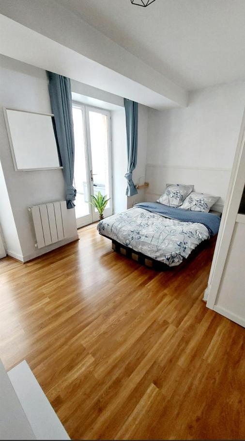Appartement Avec Terrasse - Orleans - Quai De Loire Екстер'єр фото